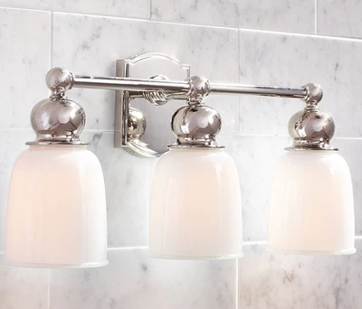 Aplique triple Pottery Barn Covington Hotel (21") níquel (caja abierta) nuevo en caja Foto 1 de 3