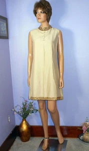 Charming Vintage 1960s The Towner Ecru Cocktail Dress w Gold Trim, S (3/4) - Picture 1 of 9