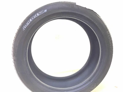 P215/45R18 Kumho Ecsta 4X II 93 W Usado 9/32nds Foto 1 de 4
