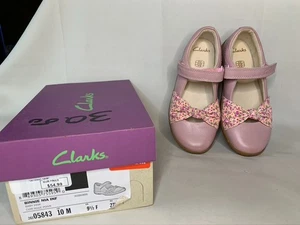 Neu Clark’s Mädchen Binnie Nia babyrosa Freizeit-Flats Größe 10M 05843 - Bild 1 von 8