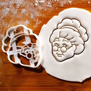 Mrs Claus cookie cutter - Merry Christmas Santa Claus, granny, happy holidays - Picture 1 of 4