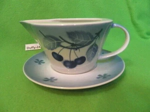 Sauciere 2 tlg   Blaue Kirsche ( Blue Cherry ) von Thun  - Bild 1 von 1