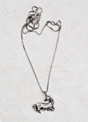 Collar colgante unicornio de plata de ley 925 vintage con cadena de caja de plata de 18" Foto 1 de 4