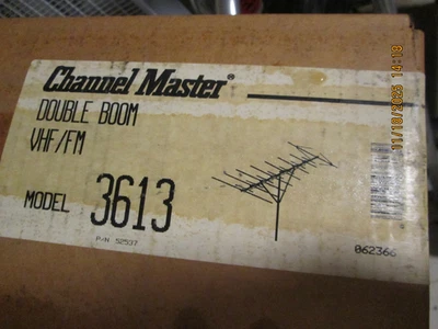 Vintage ChannelMaster Crossfire Model 3613 Double Boom VHF/FM Anntene - Image 1 of 3