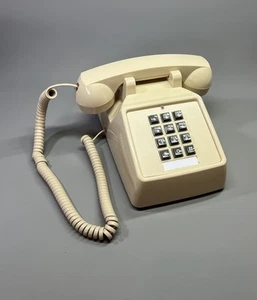 Landline Telephone Elderly Large Big Button Loud Volume Old Retro Vintage 80s - Zdjęcie 1 z 22
