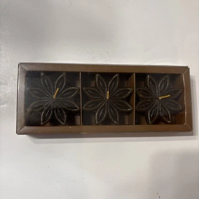 Pier 1 Imports Citronella Scented Floating Candles Pack Of 3 Flower New - Image 1 of 4