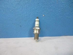 Bosch W5DC0 Zündkerze Super 0241245071 (ZÜK37) - Picture 1 of 5
