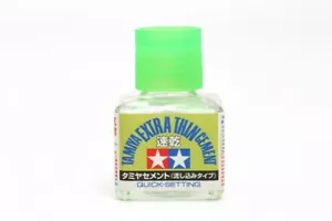 Tamiya Extra-Thin Cement (Quick-Setting) 40ml - Picture 1 of 1