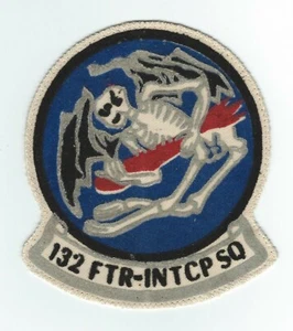 60's-70's 132nd FIGHTER INTERCEPTOR SQUADRON(FLOCKED ON CANVAS) patch - Picture 1 of 2