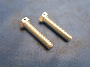 BULLONI CINGHIA DI SICUREZZA BRACCIO JAGUAR DAIMLER RADIUS E-TYPE XJ6 XJ12 XJS 420 CBC9362 X 2 - Foto 1 di 2