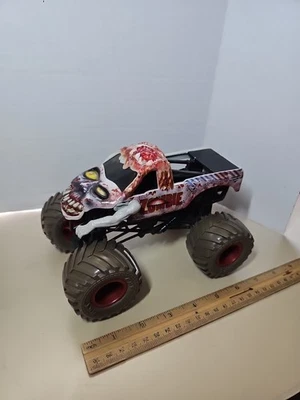 Monster Jam 1:24 Zombie Monster Truck con brazos móviles neumáticos BKT ENVÍO GRATUITO Foto 1 de 4