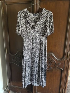 Gap Damen Navy Ditsy Floral Empire Taille Kleid Rüschen Kragen Größe Medium Tall - Bild 1 von 8