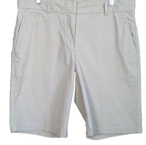 Gap Boyfriend Roll Up Shorts Womens 4R Khaki Flat Front Casual 9"Bermuda NWT - Picture 1 of 4