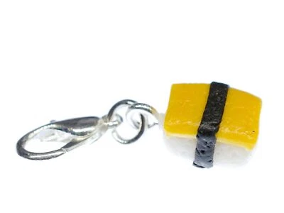 寿司小饰品吊坠 Nigiri 黄色小兄弟姐妹鱼食日本料理 — 第 1/4 张图片