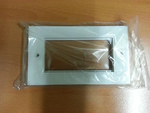x2pcs 2 GANG 4 FOUR MODULE FACEPLATE WHITE +SCREWS EURO MODULAR 25x50 Double 2g - Picture 1 of 2