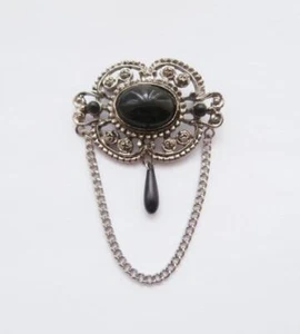 BN Vintage 1980's Silver Metal Victorian Design Brooch w/ Black Gem & Drop Bead - Imagen 1 de 2