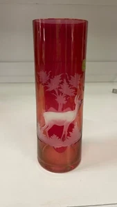 Glasvase Alfred Taube Handgeschliffen Überfangvase rot mit Hirschmotiv . - Bild 1 von 5