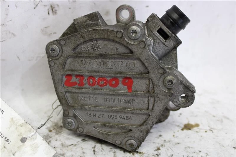 VACUUM PUMP S60 V60 XC60 XC70 2013 13 2014 14 2015 15 2016 16 1164240 Foto 1 de 4