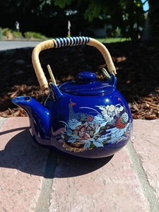 Asian Teapot with Lid Porcelain VTG Cobalt Blue Wrapped Handle Gold Pheasant - Picture 1 of 7
