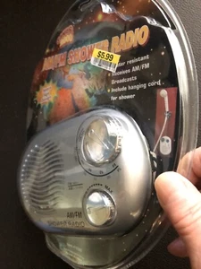 Sakar 2000, AM/FM Shower Radio, Space Age Design - Picture 1 of 3