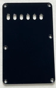 1 capa negra golpeador ajuste Fender 59 Stratocaster cubierta trémolo placa posterior para guitarra - Imagen 1 de 4