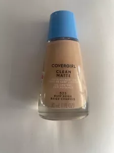 Covergirl Clean Matte Liquid Foundation Buff Beige #525 Oil Control 1 Oz - Picture 1 of 4
