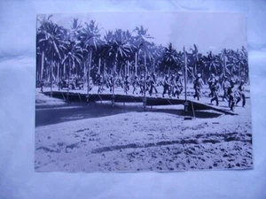 AP Wirephoto 10/10/1942 U.S. Marines Cross Bridge on Guadalcanal Island - Picture 1 of 2