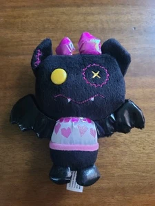 Monster High Draculaura's Batfabulous Collectible Beanie Plush - Picture 1 of 7