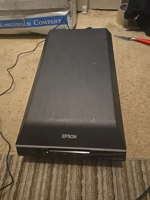 Epson Perfection V550 Photo Color Scanner - TESTED! - Image 1 of 4