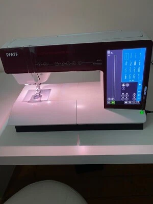 Pfaff creative sensation Pro II - Bild 1 von 4