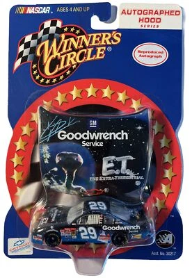 Kevin Harvick/#29 Goodwrench ET 1:64 Diecast/Winners Circle/2002 (B113) - Image 1 of 3