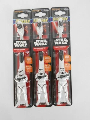LOTE DE 3 escovas de dentes macias Disney Firefly Star Wars Standing 3D Stormtrooper - Imagem 1 de 4