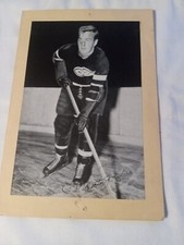 1934/43 Beehive Group #1 Hockey Photo Hector Kilrea #108
