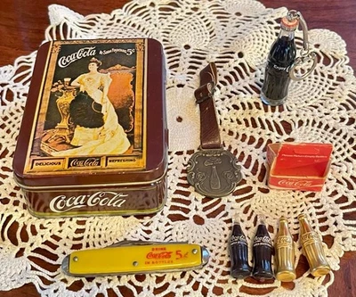 Лот 9 винтажный Coca-Cola рекламы коллекционные олово, нож брелок мини бутылки - Изображение 1 из 4