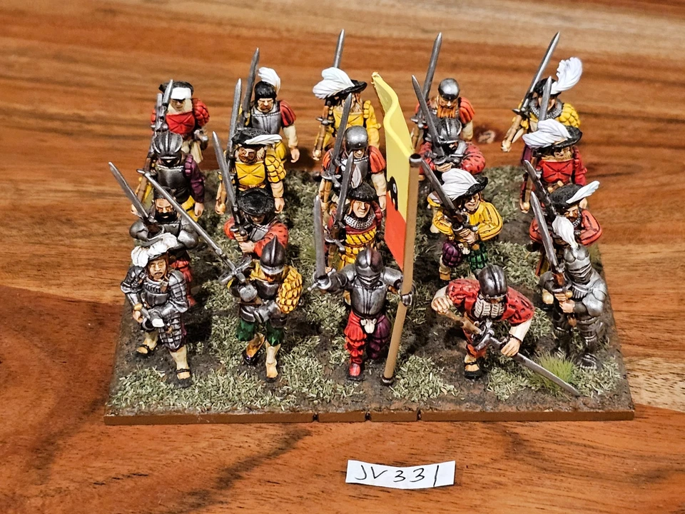 Pike and Shotte Warlord Games Landsknechts with Zweihanders Broadswords x16 - Image 1 of 4
