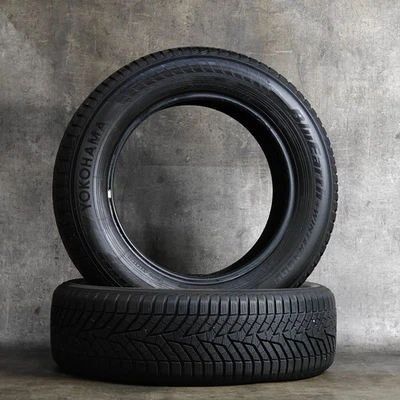 2 x Yokohama BluEarth Winter V905 225/60 R17 99H Winterreifen 3220; 1618 (1963) - Bild 1 von 4