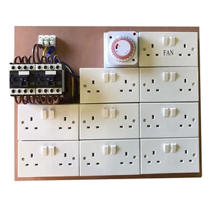 Scheda Contattore Illuminazione 16 Vie Con Timer E 2 Permanenti + 2 Contattori 40A - Foto 1 di 1
