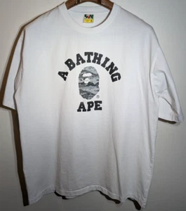 T-shirt BAPE A Bathing Ape Desert mimetica college bianca da uomo taglia XL - Foto 1 di 12