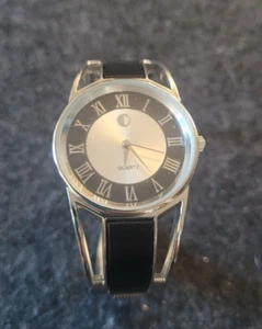 New black and silver Ladies Watch - Picture 1 of 3