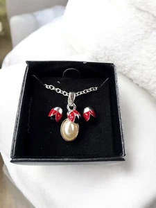 2015 Avon Ladybug Earring and Necklace Set. A270 - Picture 1 of 5