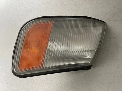 1995 Eagle Summit парковки угловой свет поворотник - Изображение 1 из 4