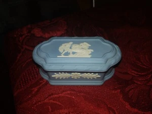 Caja de baratija con tapa rectangular de jaspe azul y blanco Wedgwood inusual - Imagen 1 de 9