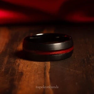 Alianza de boda de tungsteno negro para hombre de 8 mm - Incrustación de línea de pesca roja, ajuste cómodo - Imagen 1 de 10