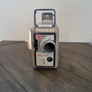 VINTAGE KODAK Brownie Movie Camera II 13mm F/2.7 (Not Tested) Movie Prop - Picture 1 of 7