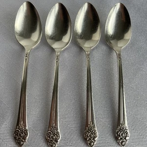 Juego de 4 cucharaditas vintage de acero inoxidable Oneida Plantation Community 6" - Imagen 1 de 7