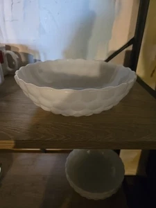 Vintage White Milk Glass Bubble Bowl 8.25" Scallop Edge Anchor Hocking - Picture 1 of 5
