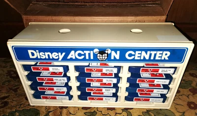 Disney Action Center 1976 raro vintage 12 películas 2 espectadores + caja completa funciona Foto 1 de 4