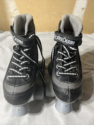 ROLLER DERBY Roller Skates Youth Boys or Girls Firestar,  Black And Gray Size 1 - Image 1 of 4
