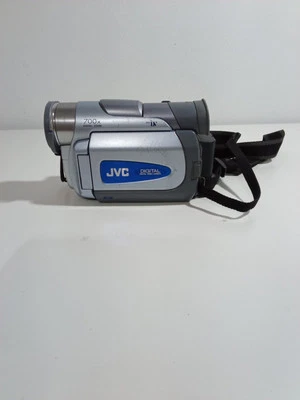 JVC GR-D90U Mini DV, Handcam, Videokamera, Mit 8Gb SD Karte - Bild 1 von 4