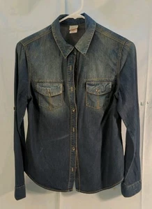 Usada en Excelente Condición Camisa Mujer MOSSIMO SUPPLY COMPANY 100% Algodón Denim L/S Manga con Pestaña Enrollable M - Imagen 1 de 9